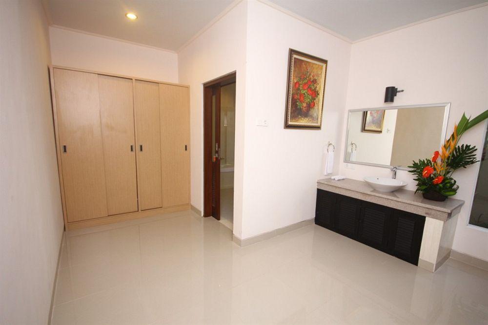Kubal Villa Seminyak Esterno foto