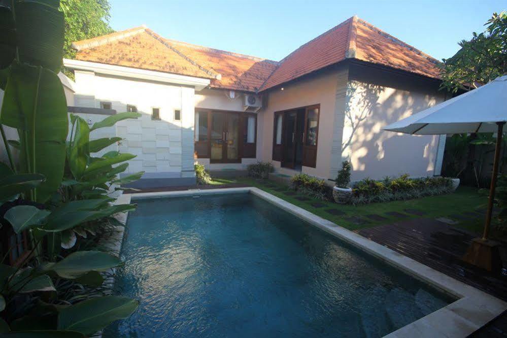 Kubal Villa Seminyak Esterno foto