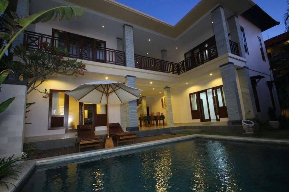 Kubal Villa Seminyak Esterno foto